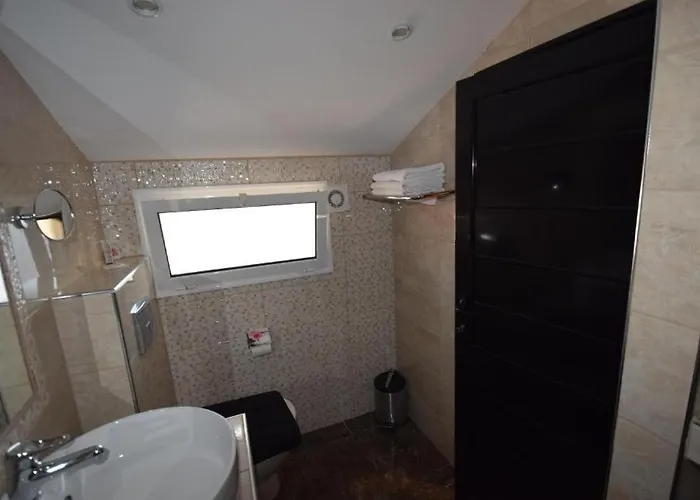 Vesna Luxury Ap 5 & 6 *